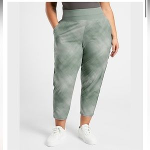 Athleta Nolita Slim Tapered Printed Crop Pant Womens size 14